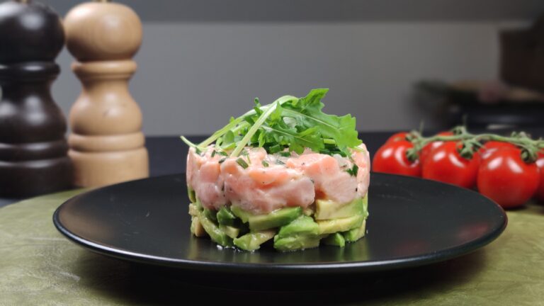Tartare de saumon et d’avocat
