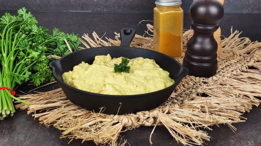 Poulet au curry et à la crème de coco